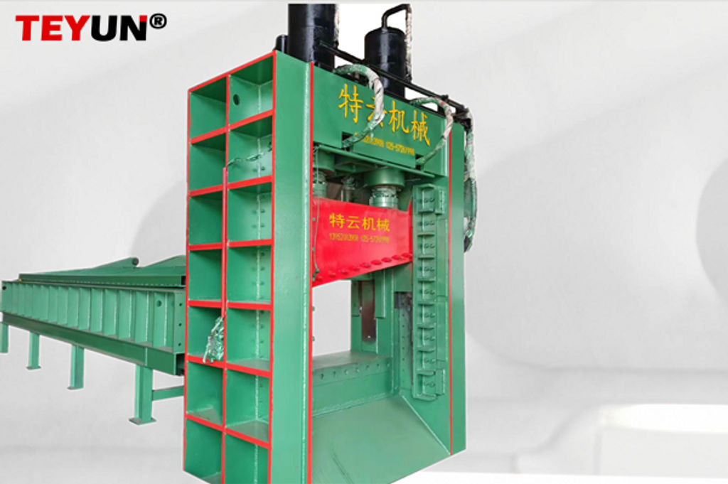 Heavty duty Scrap metal gantry shear